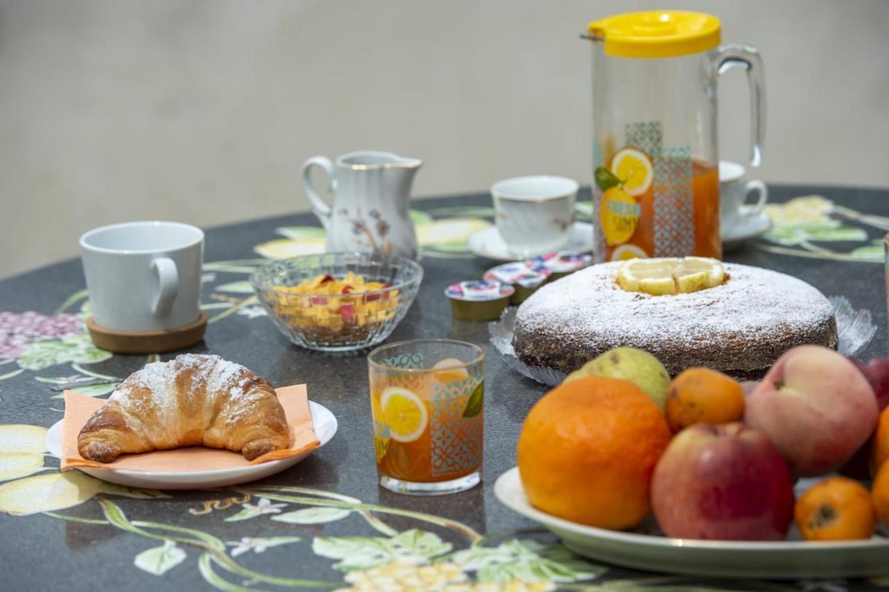 Il Mandorlo Couette-café